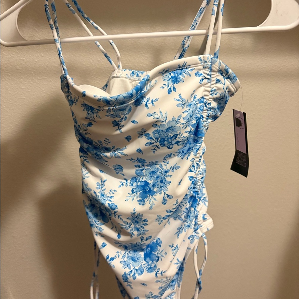 One piece bikini